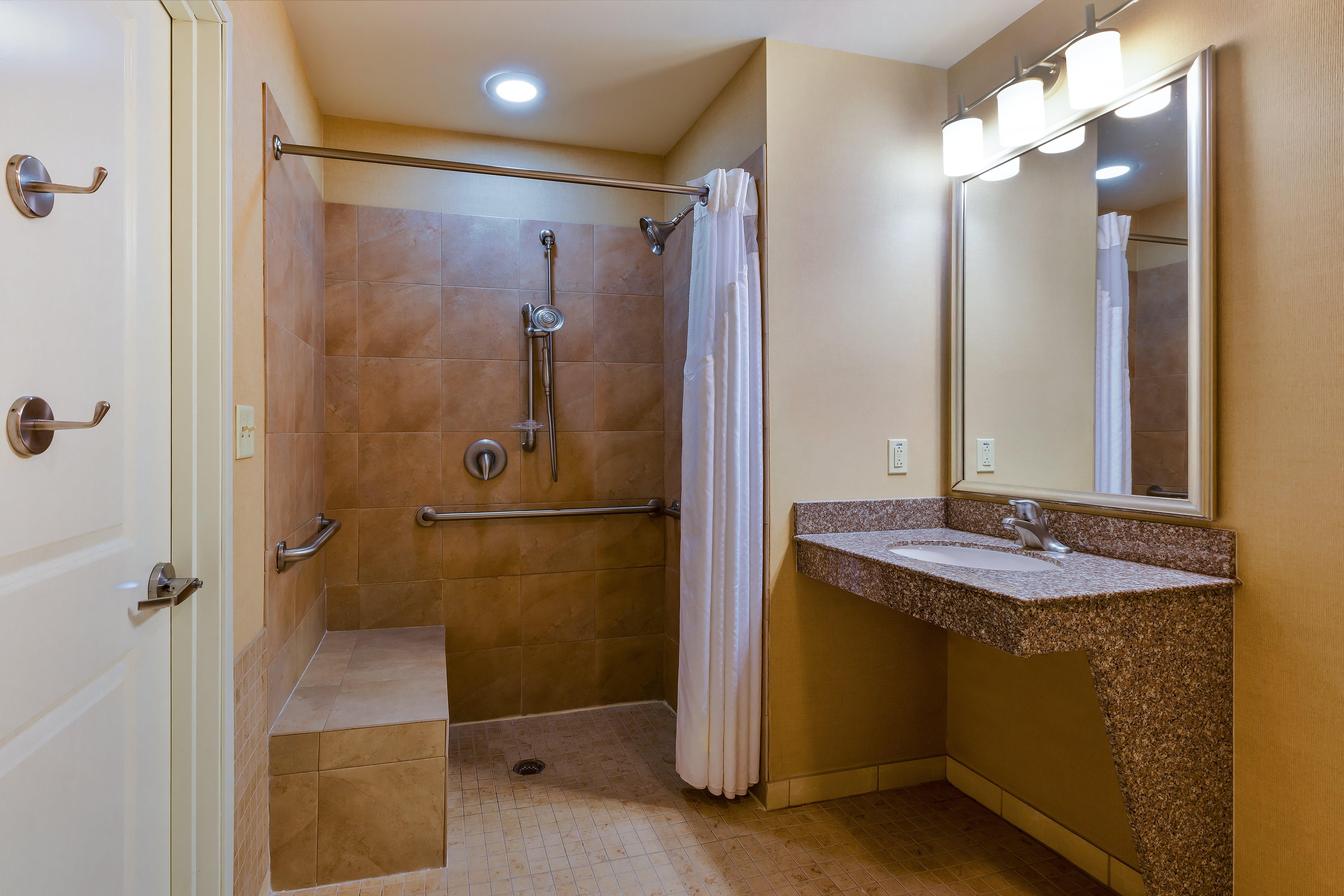 Holiday Inn Express And Suites Alpine By Ihg Exterior foto