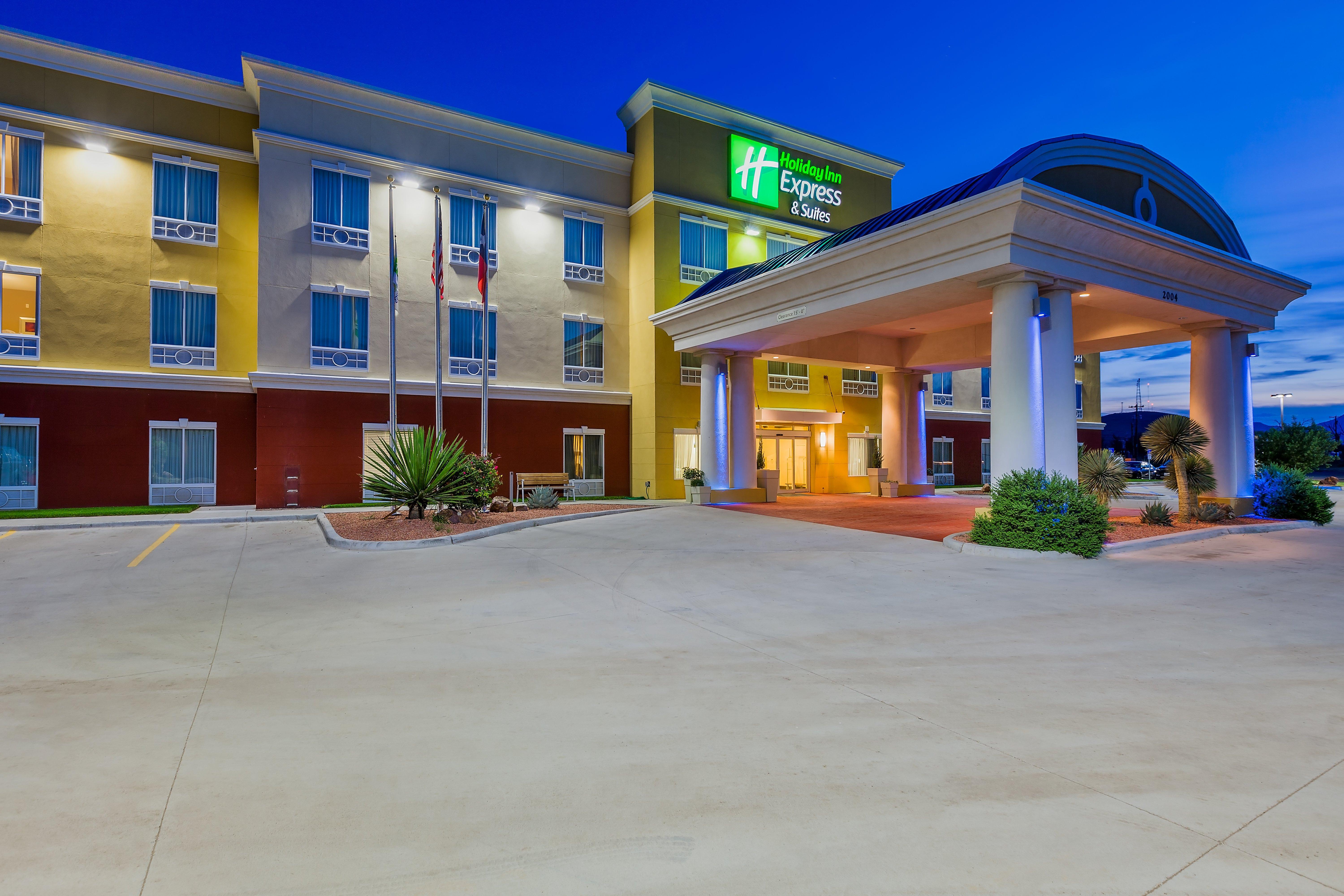 Holiday Inn Express And Suites Alpine By Ihg Exterior foto