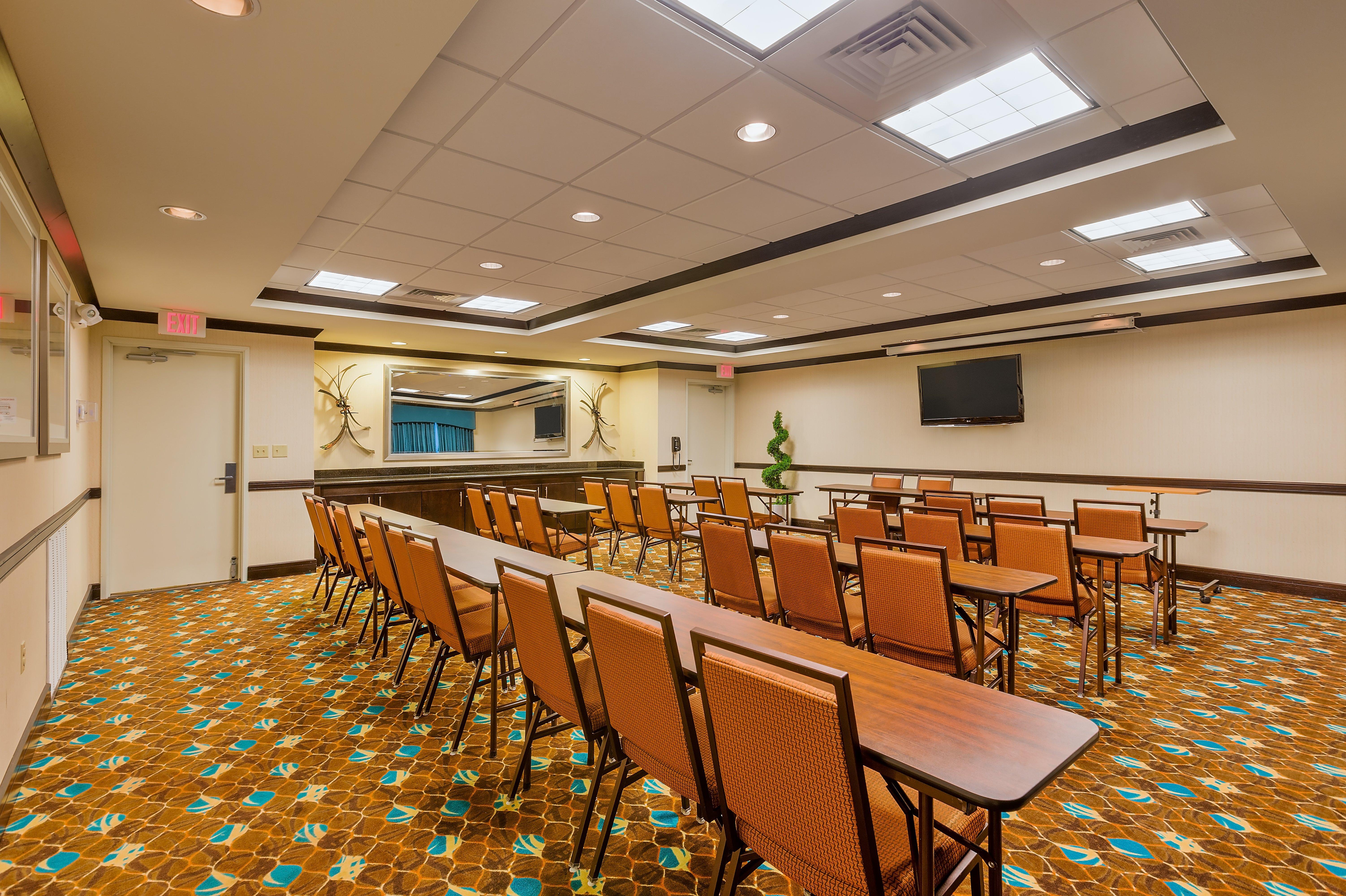 Holiday Inn Express And Suites Alpine By Ihg Exterior foto
