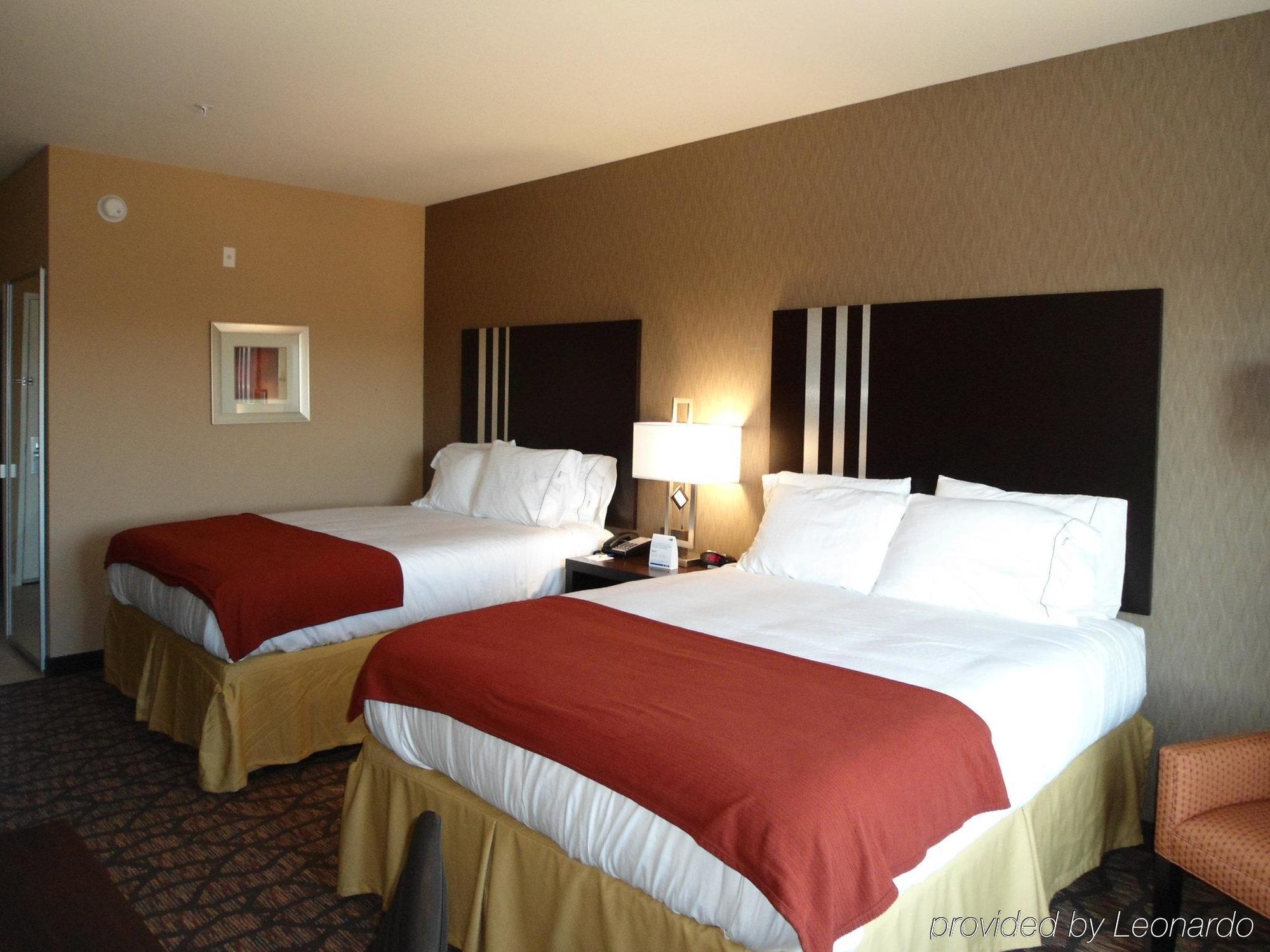 Holiday Inn Express And Suites Alpine By Ihg Habitación foto